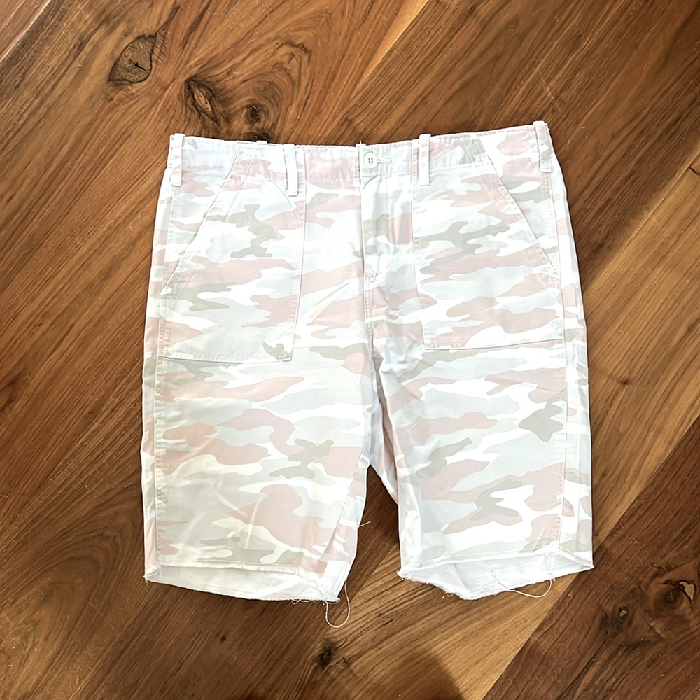 G1 high waisted pink camo shorts